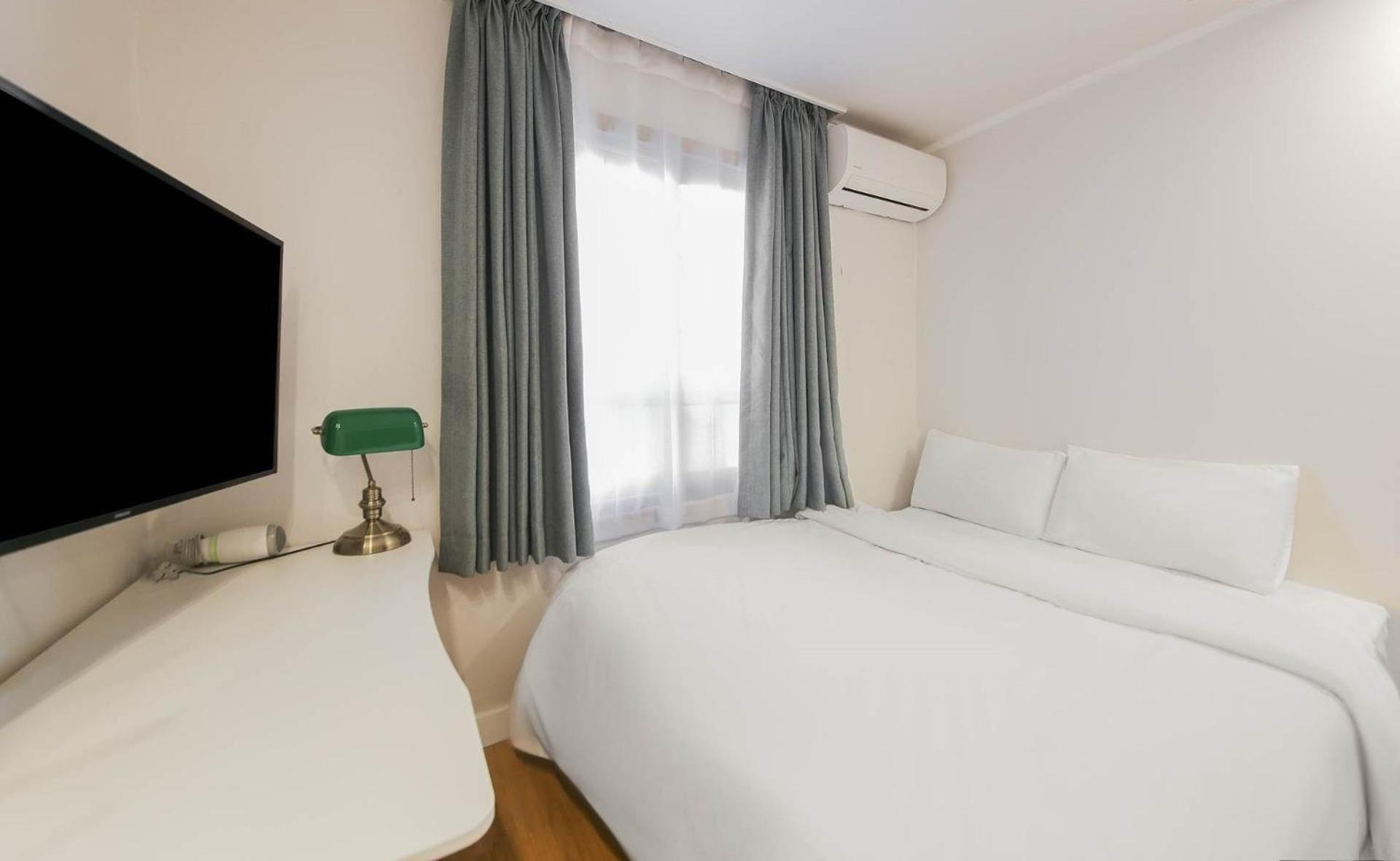 Lofy House Hostel Jeju Bagian luar foto